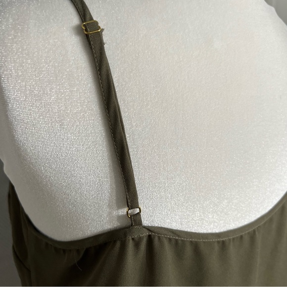 Guess Top G by Guess with adjustable straps size L - Picture 5 of 8